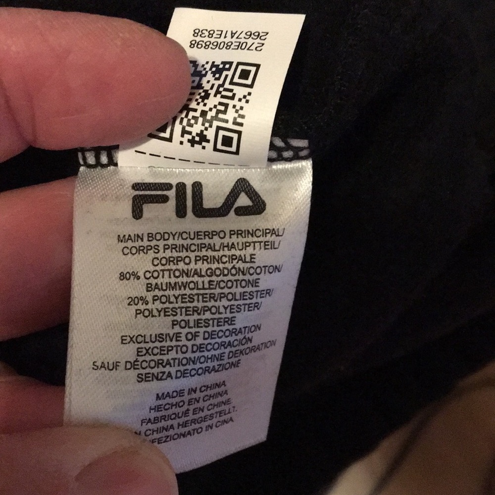 Fila  pullover sweatshirt 1/2 zip NWT Size M - Picture 10 of 11